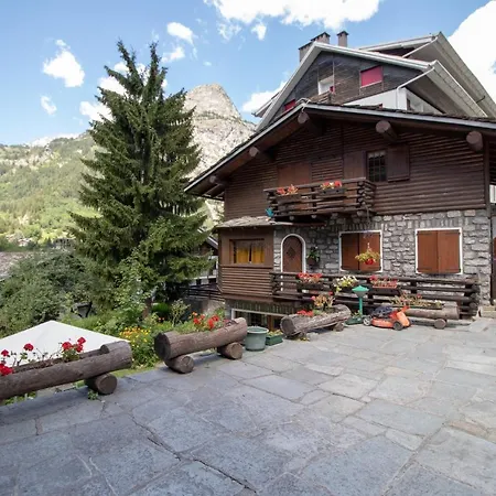 Lägenhet Chalet Svizzero Le Volpi *